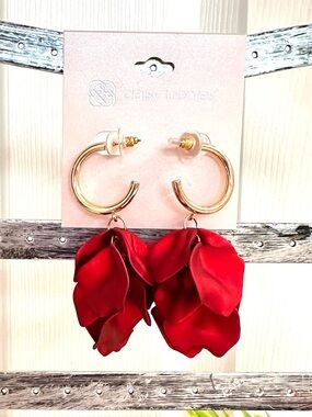 DAISY FUENTES ~ Gold Hoop Earrings with Red Floral Petal Drops